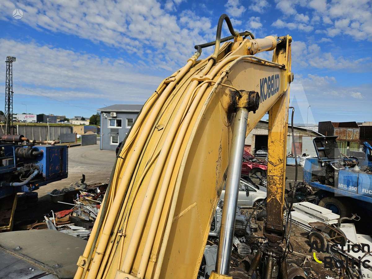 Kobelco SK 210 LC-1A, excavator