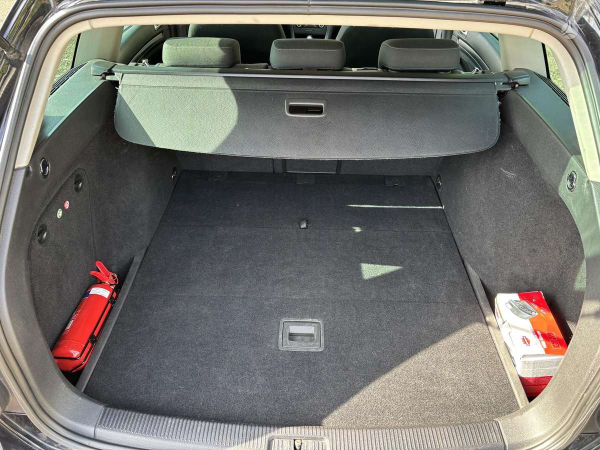 Volkswagen Golf, 1.2 l., Универсал