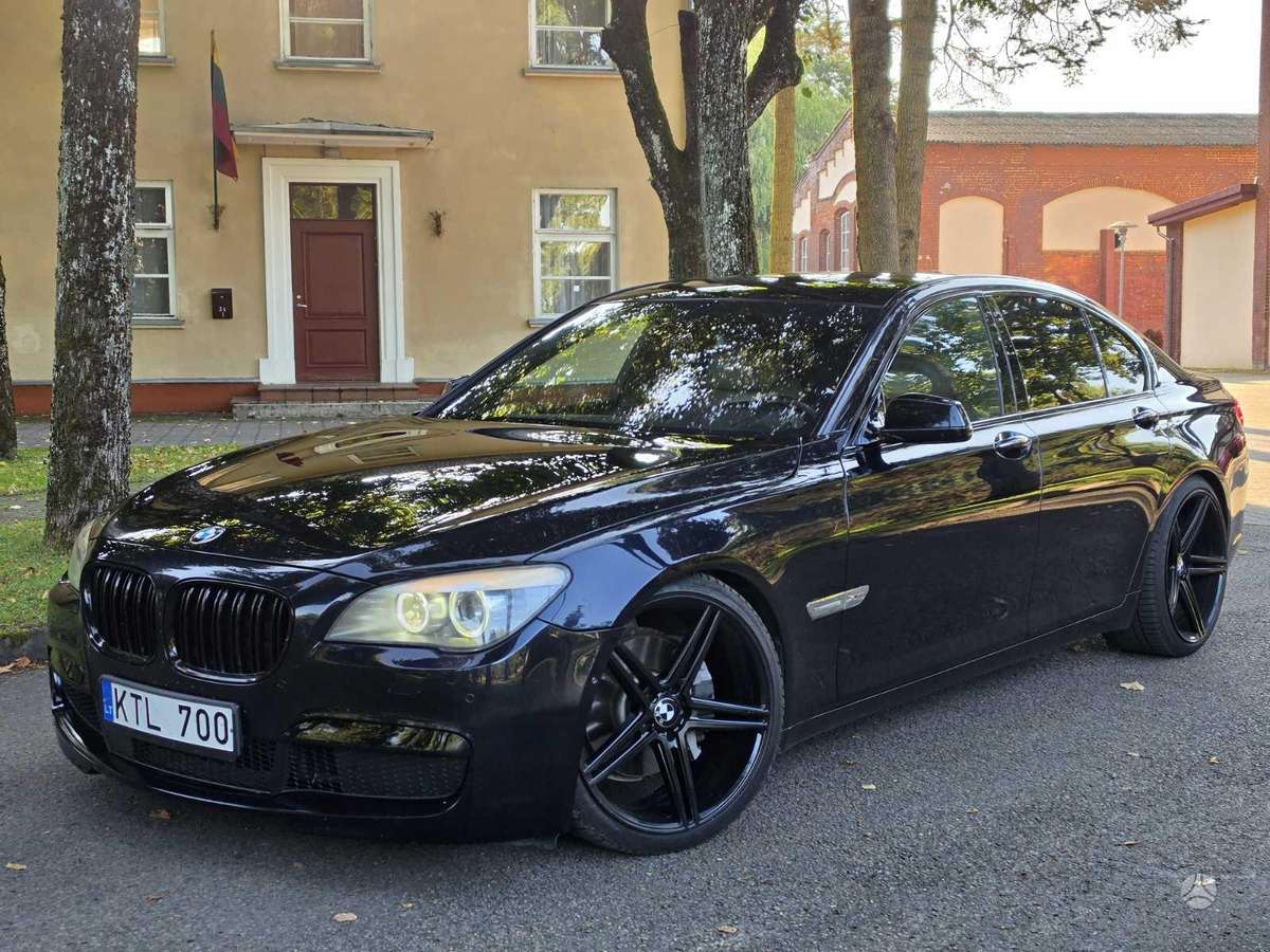 BMW 740, 3.0 l., Седан