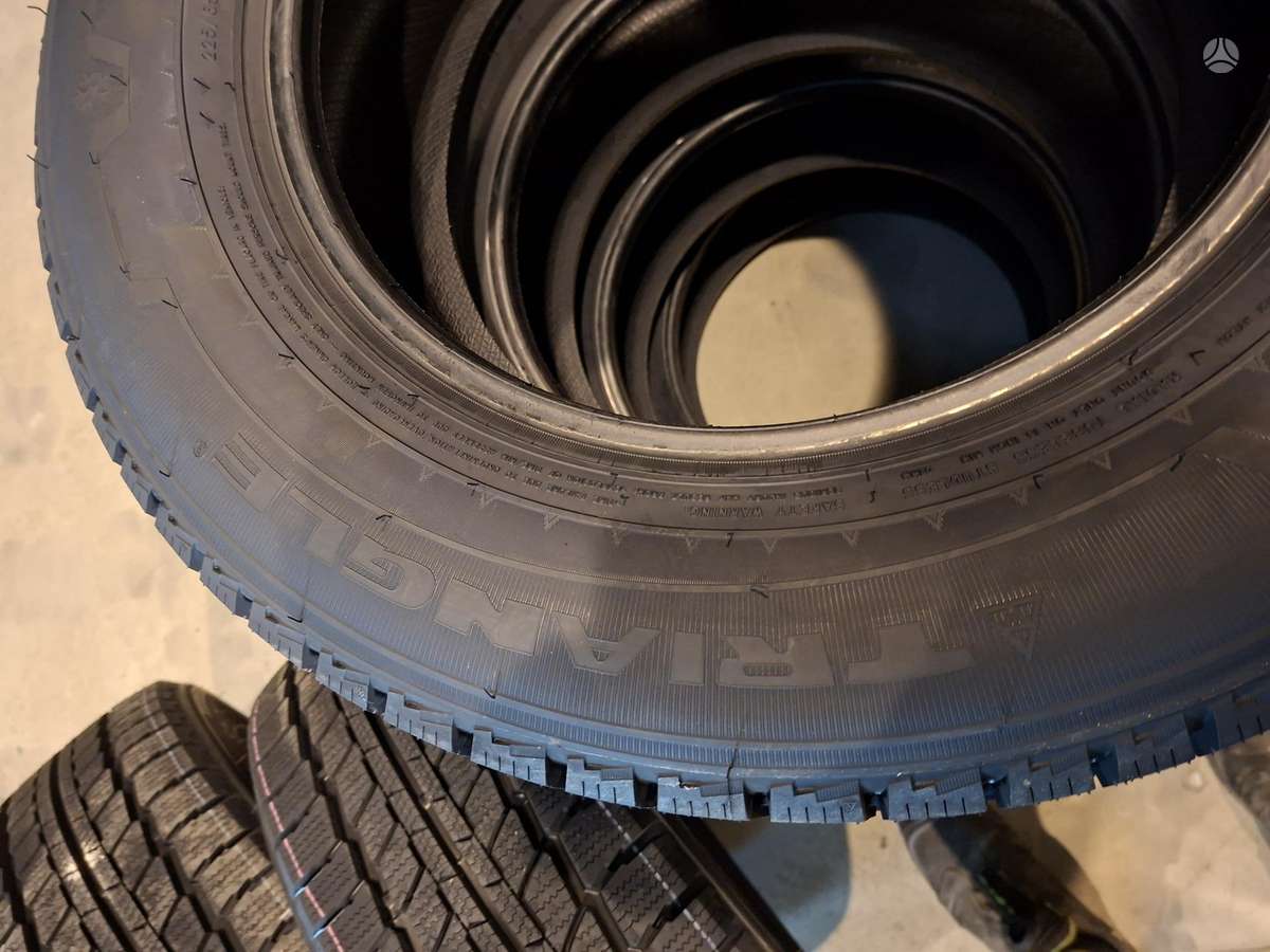 Triangle LL01, winter 225/65 R16