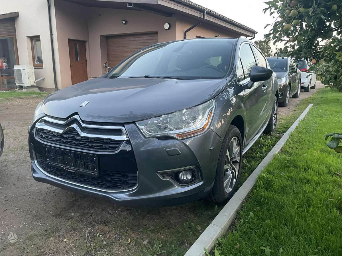Citroen DS4, 1.6 l., Хэтчбек