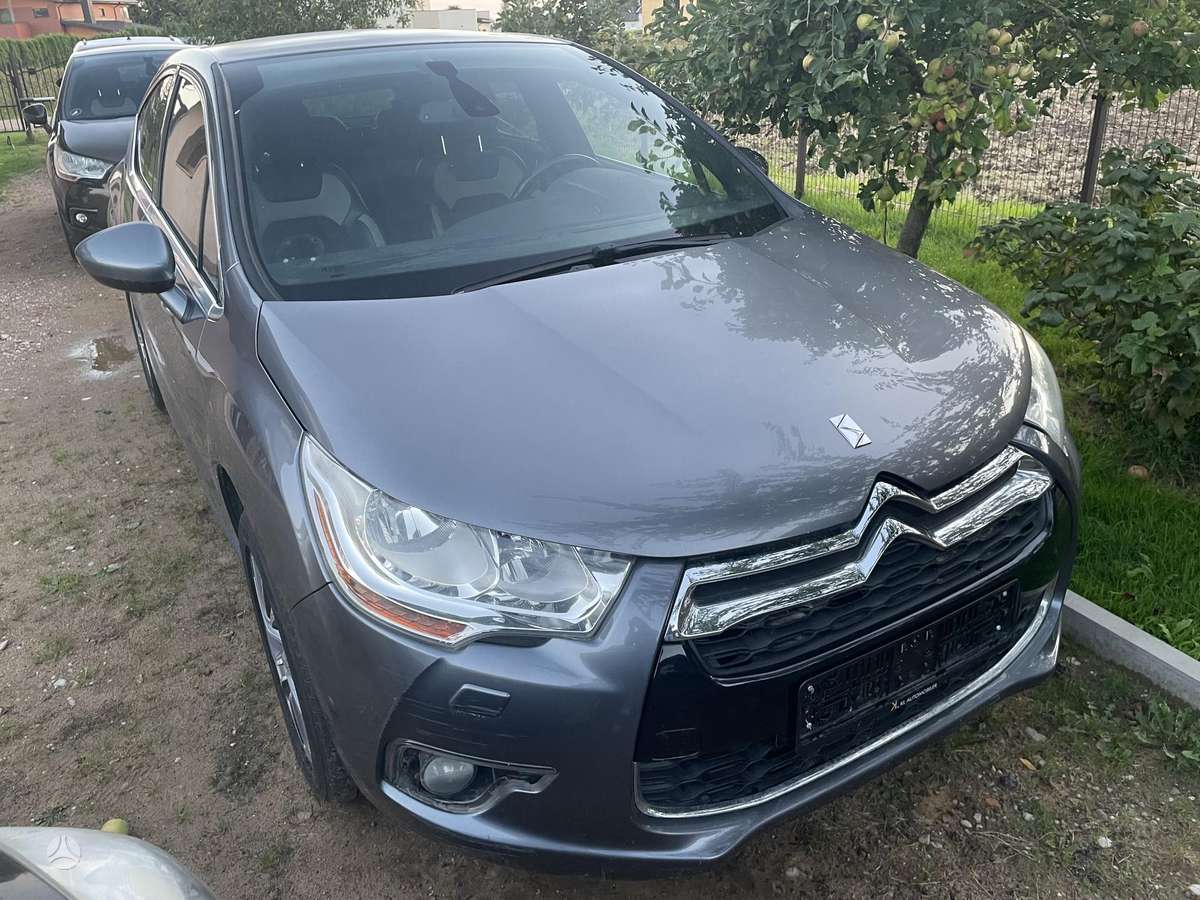 Citroen DS4, 1.6 l., Хэтчбек
