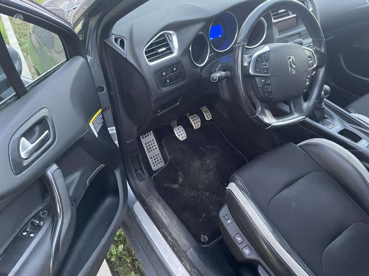 Citroen DS4, 1.6 l., Хэтчбек