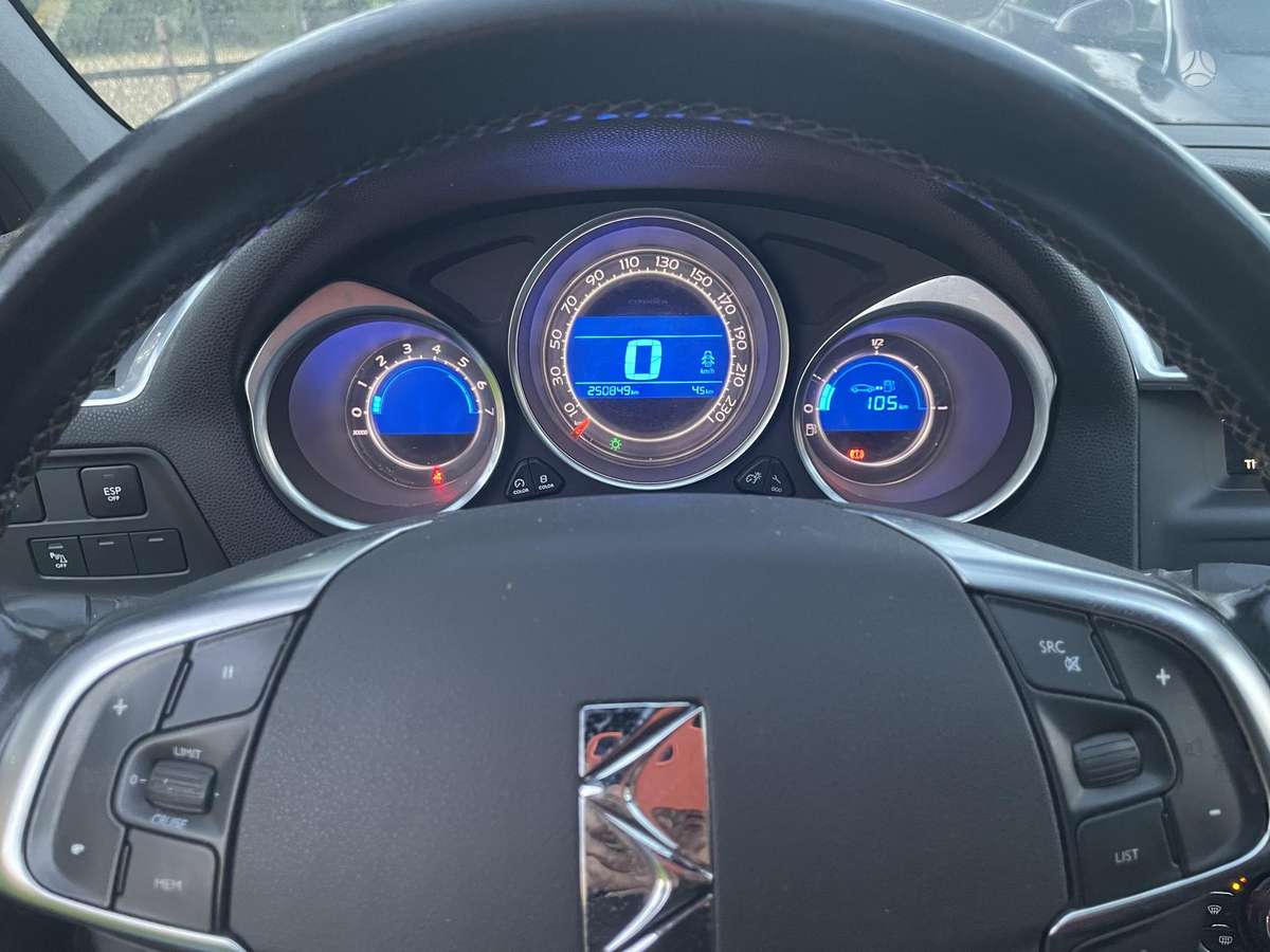 Citroen DS4, 1.6 l., Хэтчбек
