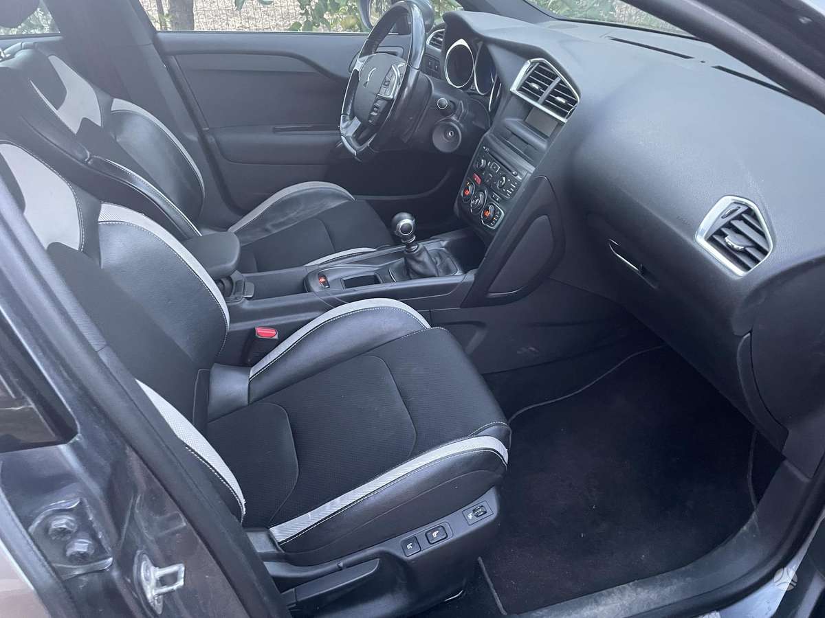 Citroen DS4, 1.6 l., Хэтчбек
