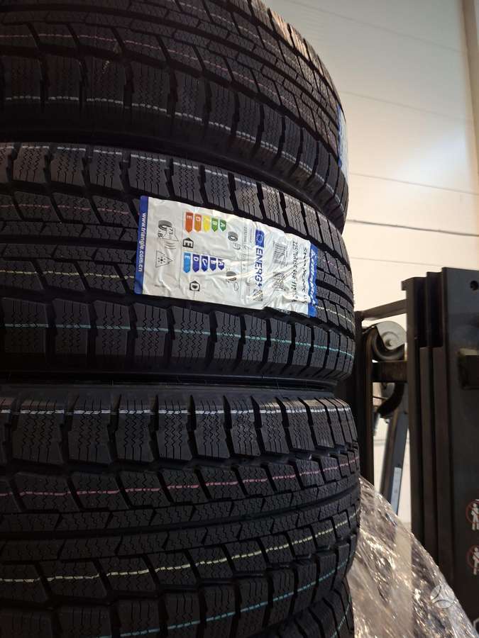 Triangle LL01, žieminės 225/70 R15