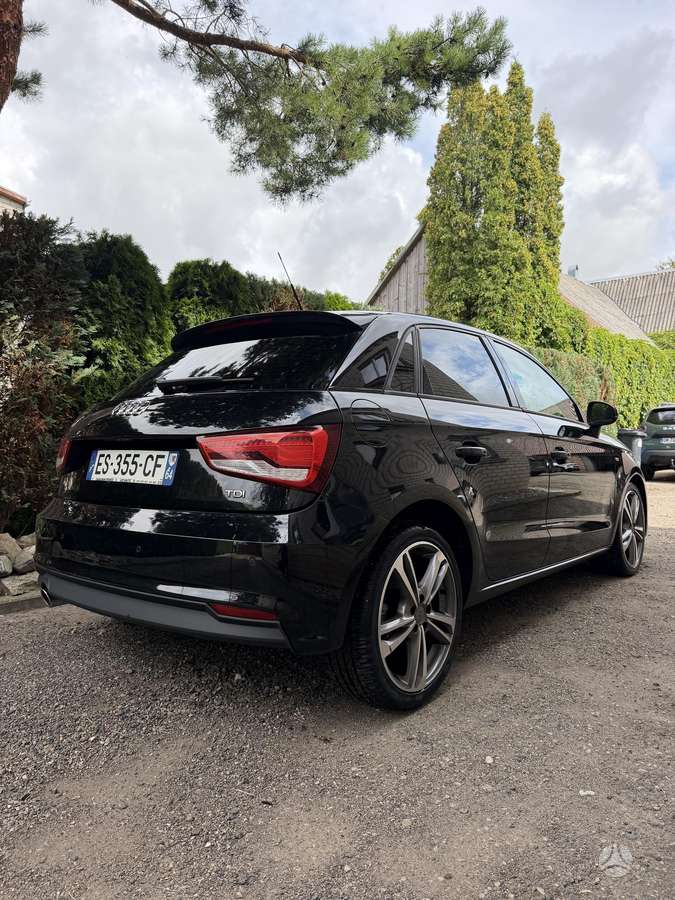 Audi A1, 1.4 l., Хэтчбек
