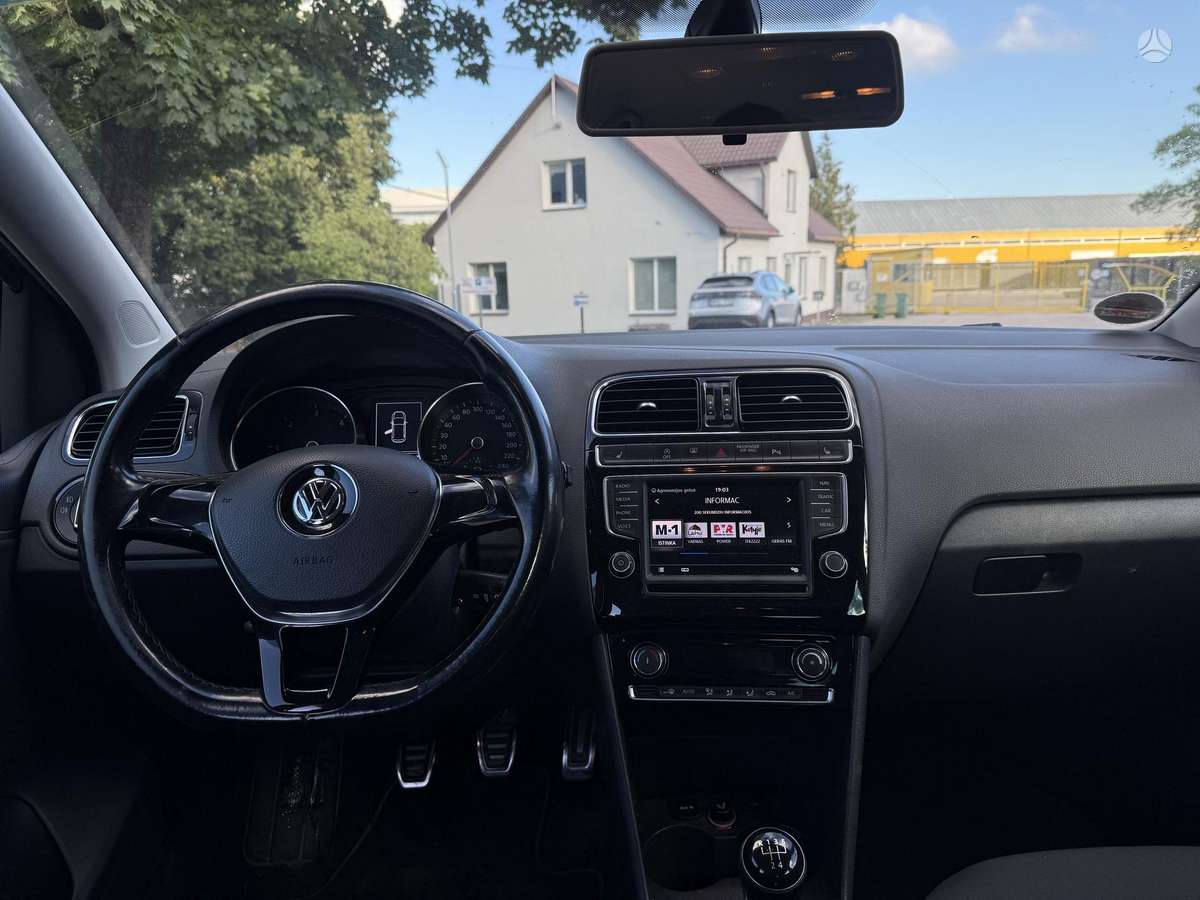 Volkswagen Polo - 7
