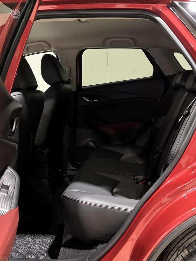 Mazda CX-3, 2.0 l., off-road / crossover