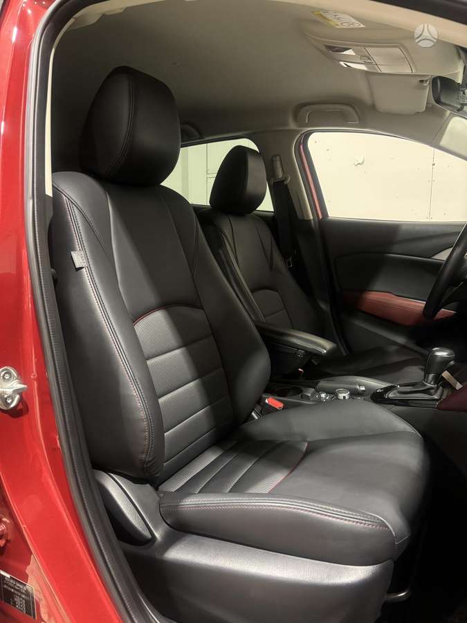 Mazda CX-3, 2.0 l., off-road / crossover