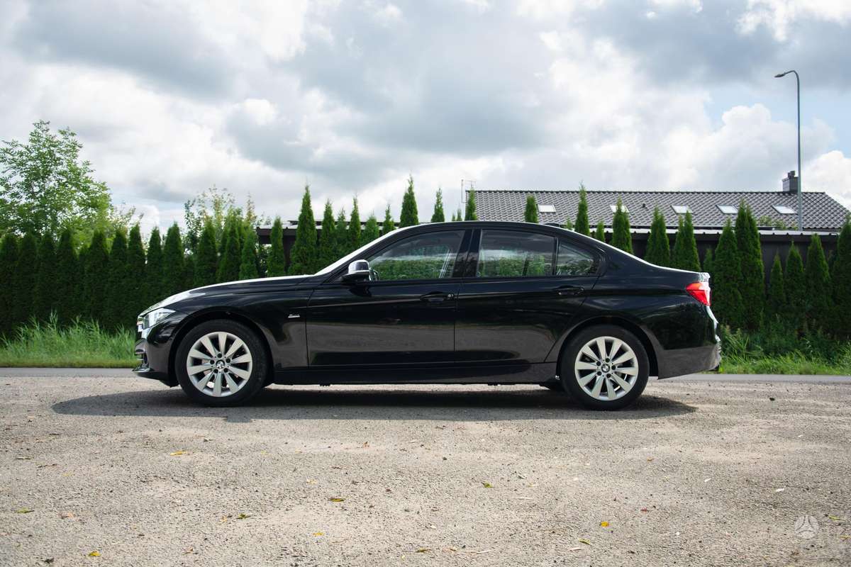 BMW 320, 2.0 l., Седан