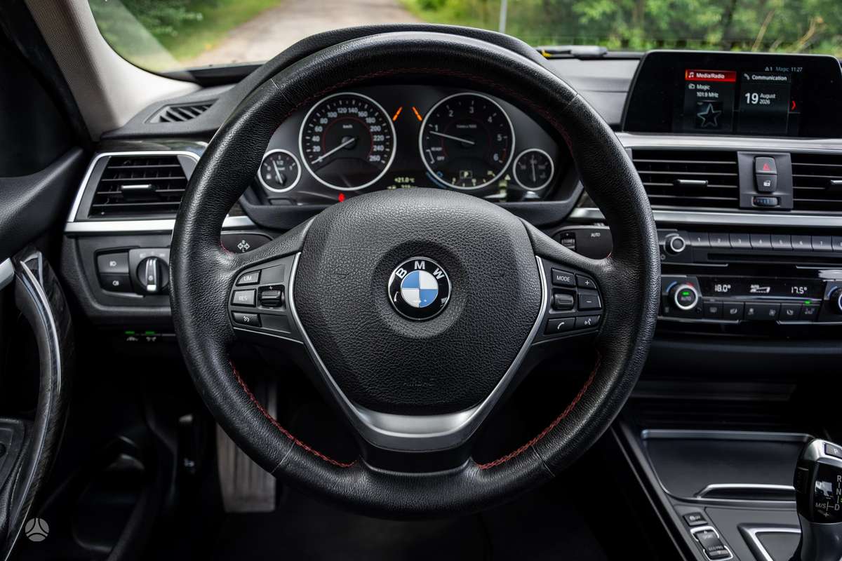 BMW 320, 2.0 l., Седан