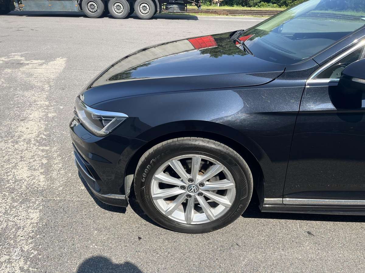 Volkswagen Passat - 7