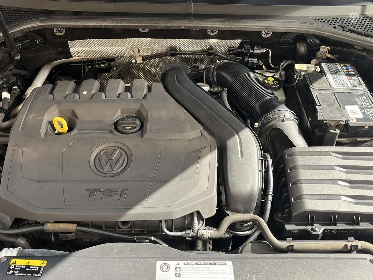 Volkswagen Passat - 8