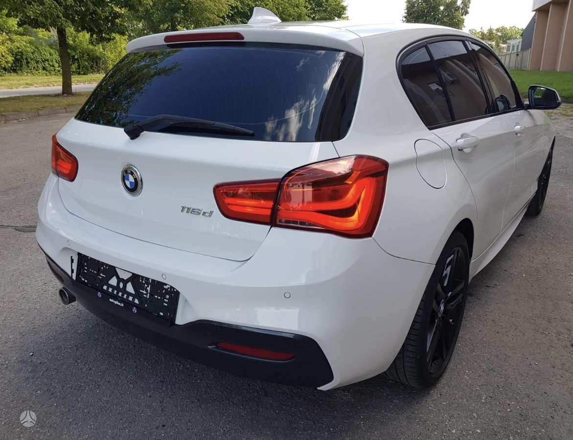 BMW 116, 1.5 l., hatchback