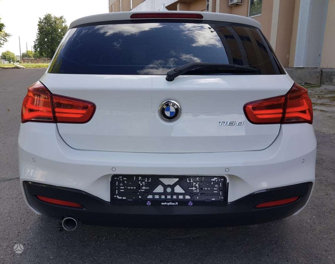 BMW 116, 1.5 l., hatchback