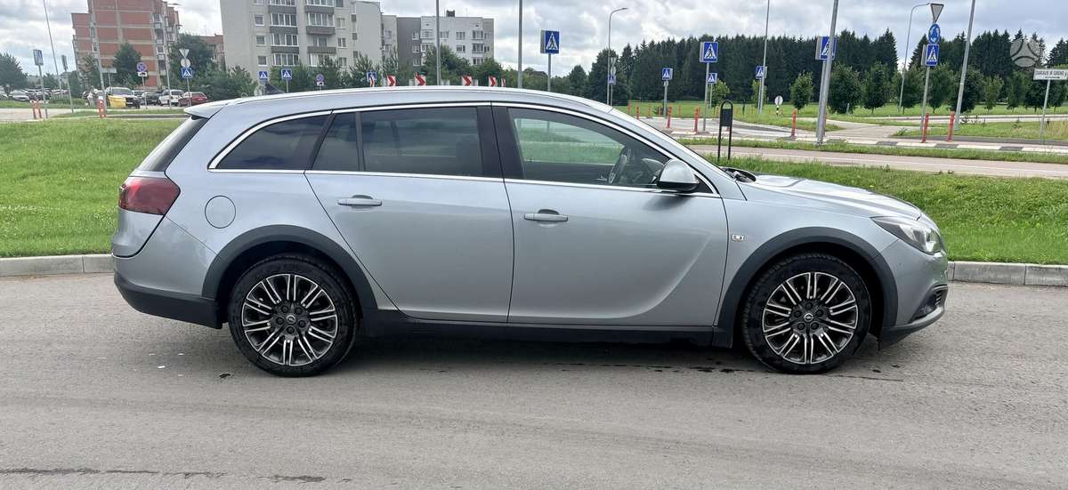 Opel Insignia, 2.0 l., Универсал