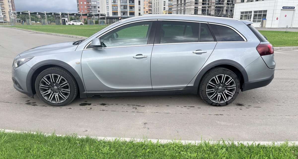 Opel Insignia, 2.0 l., Универсал