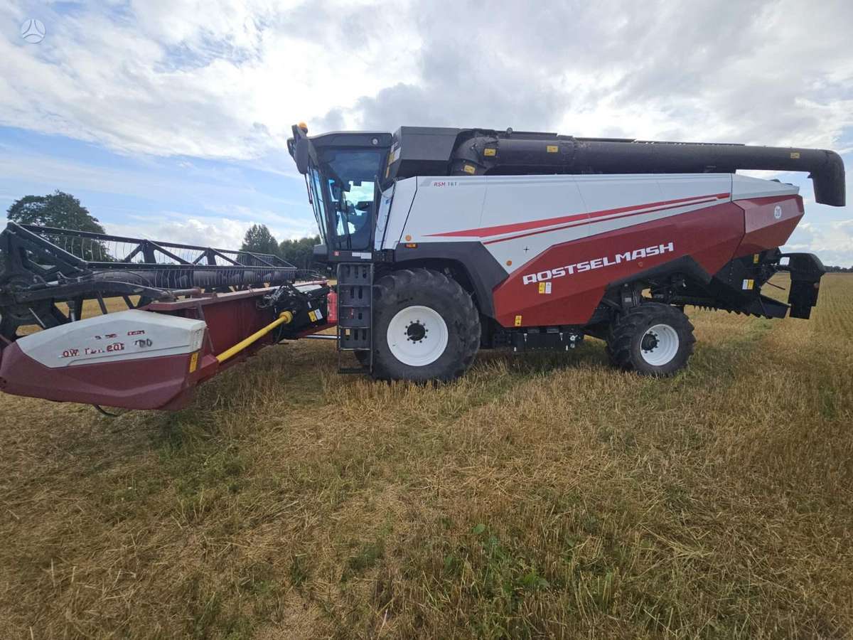 Rostselmash RSM 161, комбайны