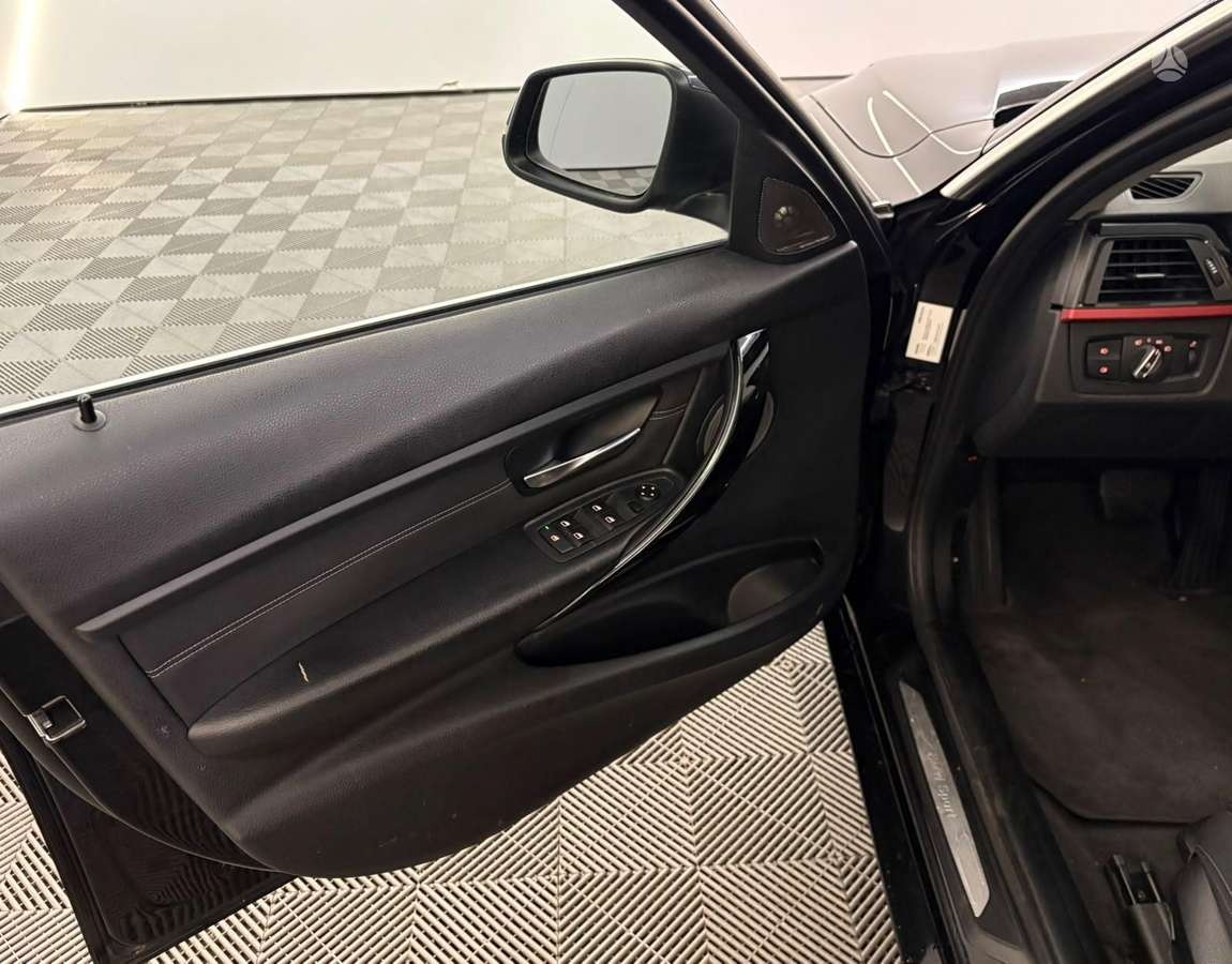 BMW 320, 2.0 l., wagon