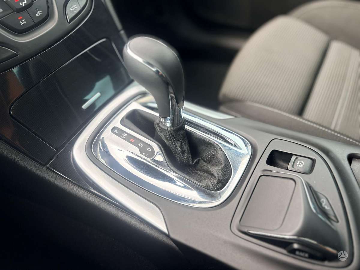 Opel Insignia, 2.0 l., Универсал