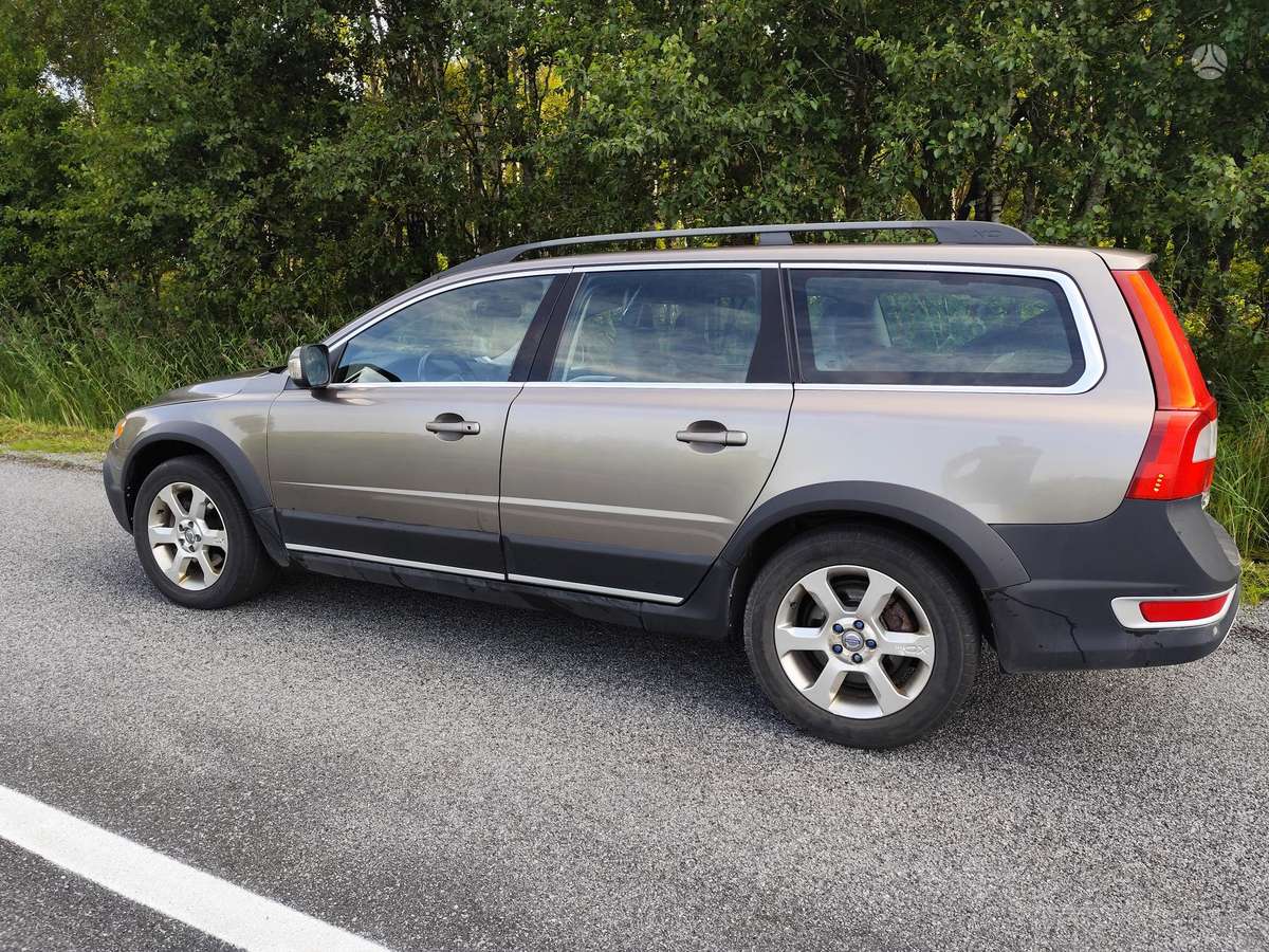 Volvo XC70, Внедорожник / Кроссовер