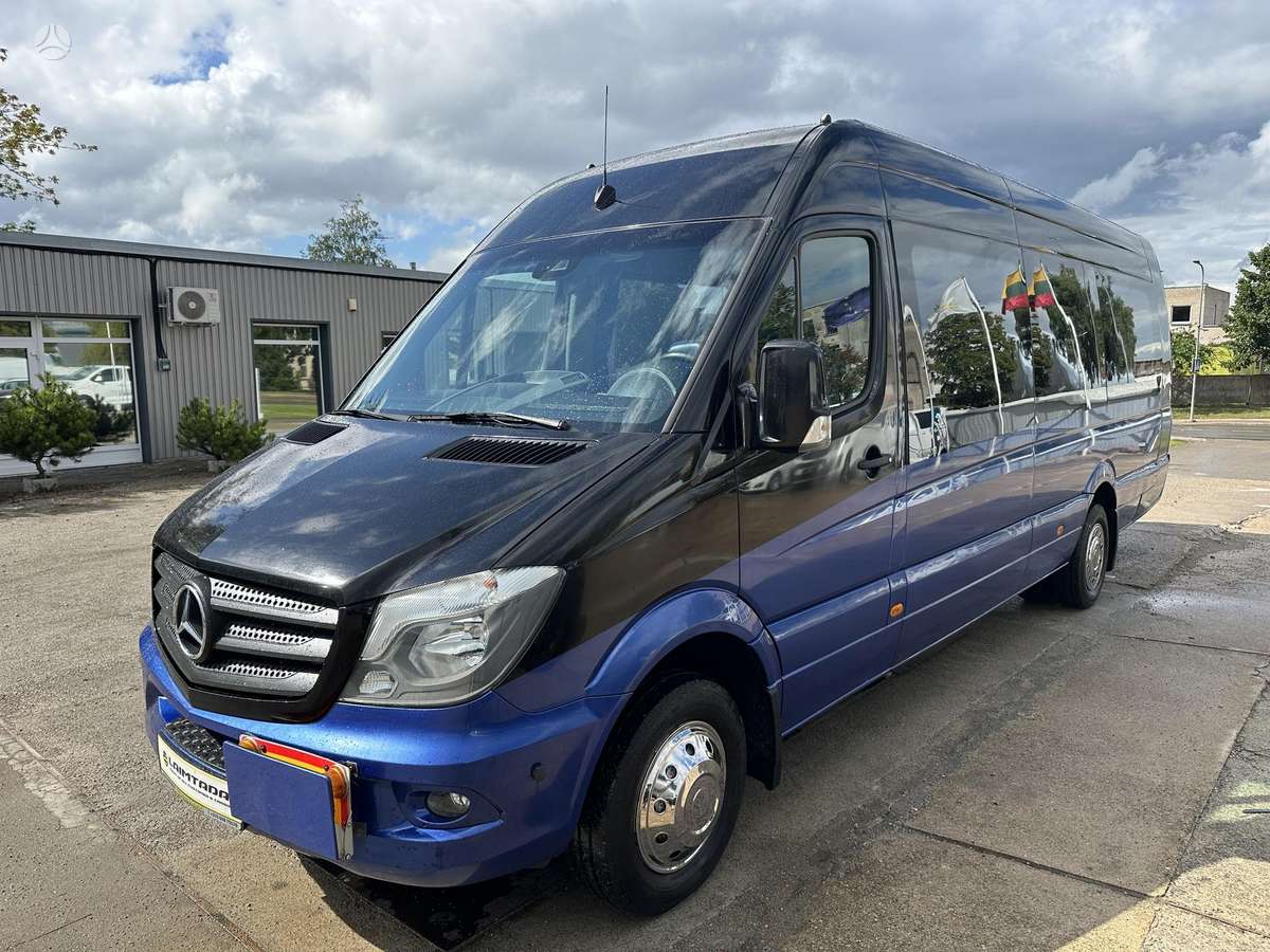 Mercedes-Benz Sprinter, passenger minibus