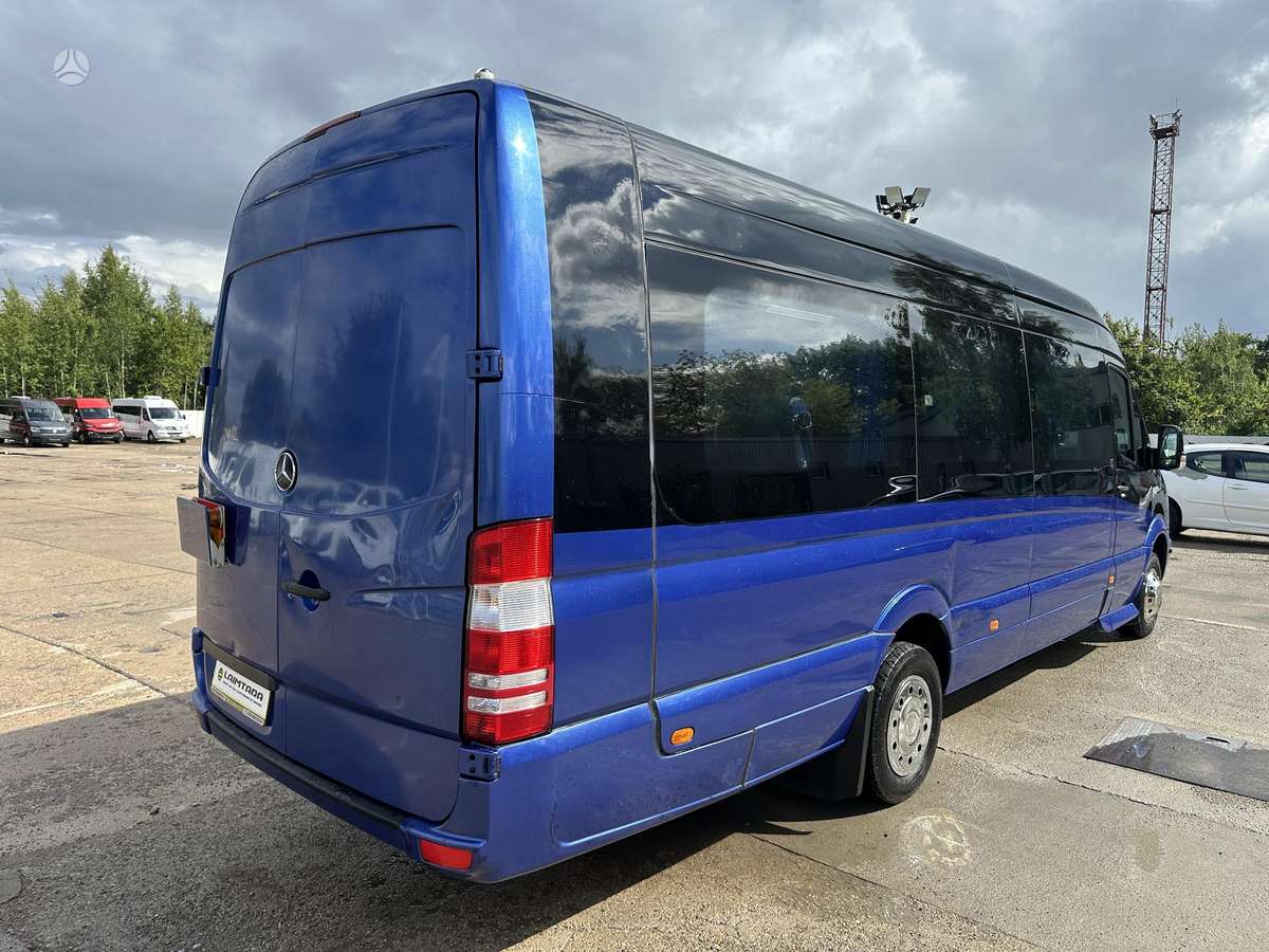 Mercedes-Benz Sprinter, passenger minibus