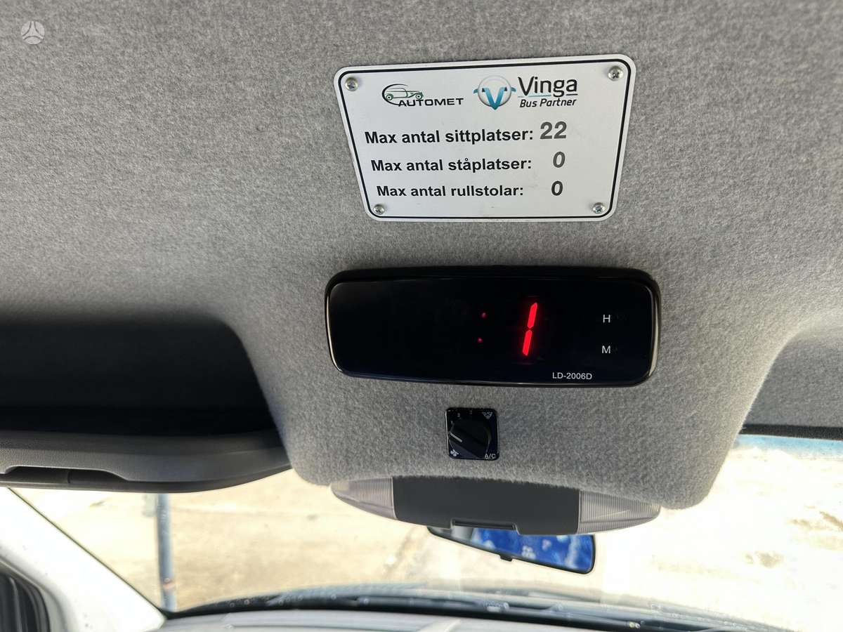 Mercedes-Benz Sprinter, passenger minibus