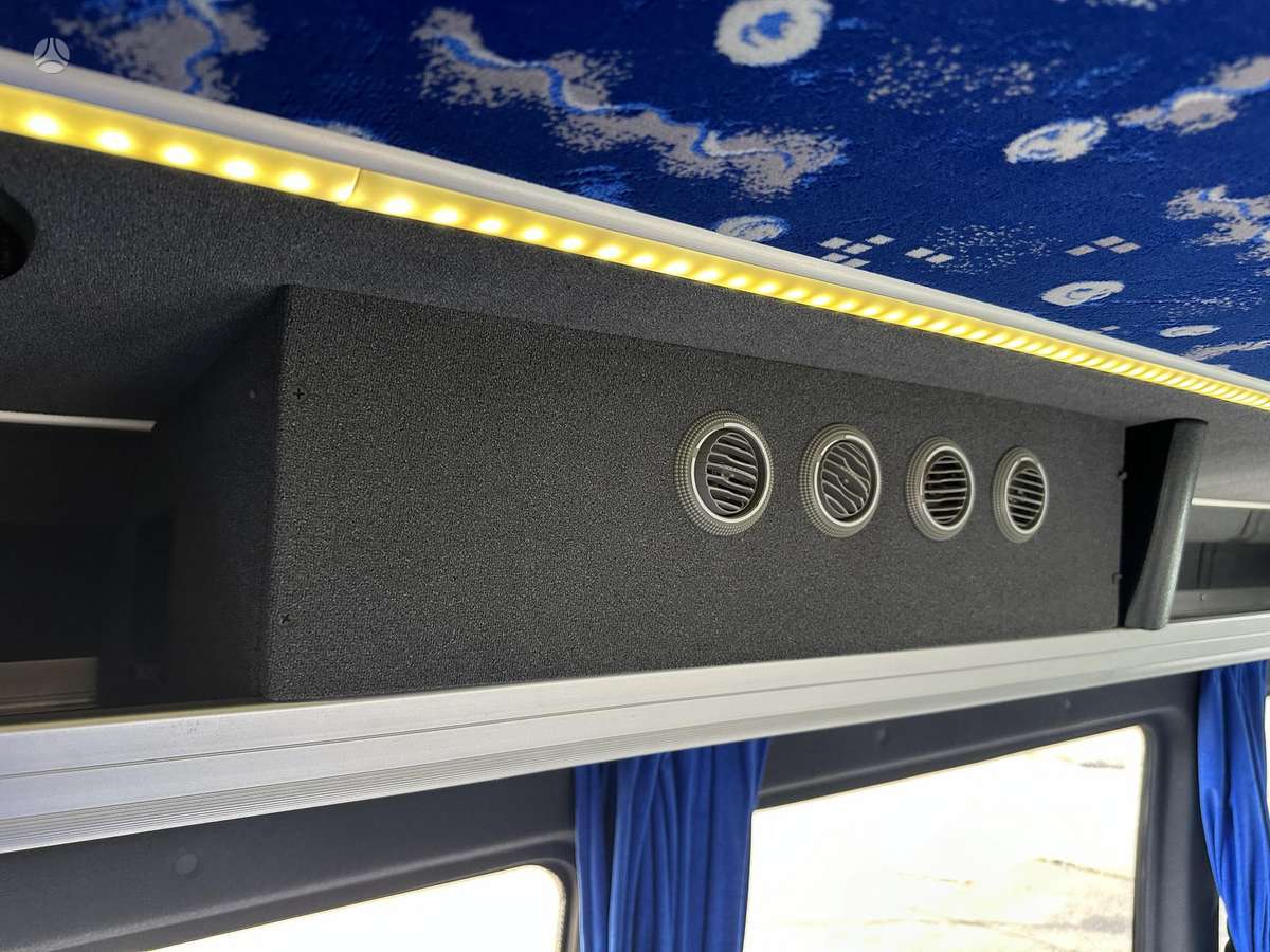 Mercedes-Benz Sprinter, passenger minibus