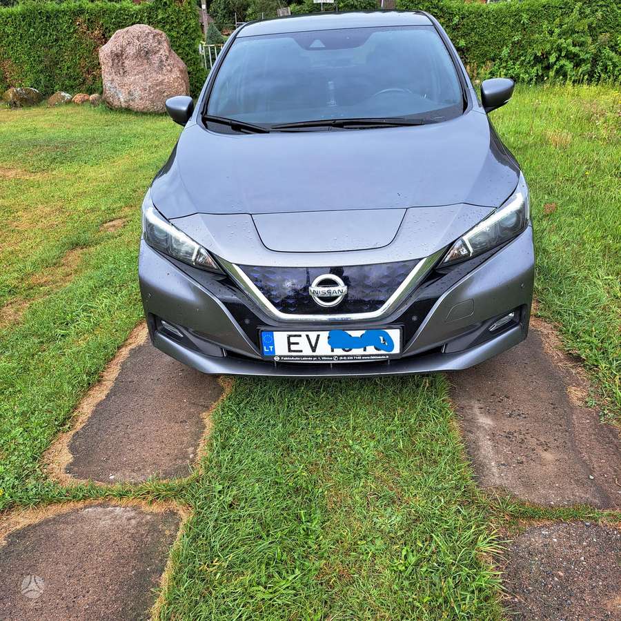 Nissan Leaf, 40 кВт·ч, Хэтчбек