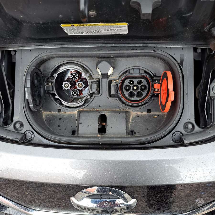 Nissan Leaf, 40 кВт·ч, Хэтчбек