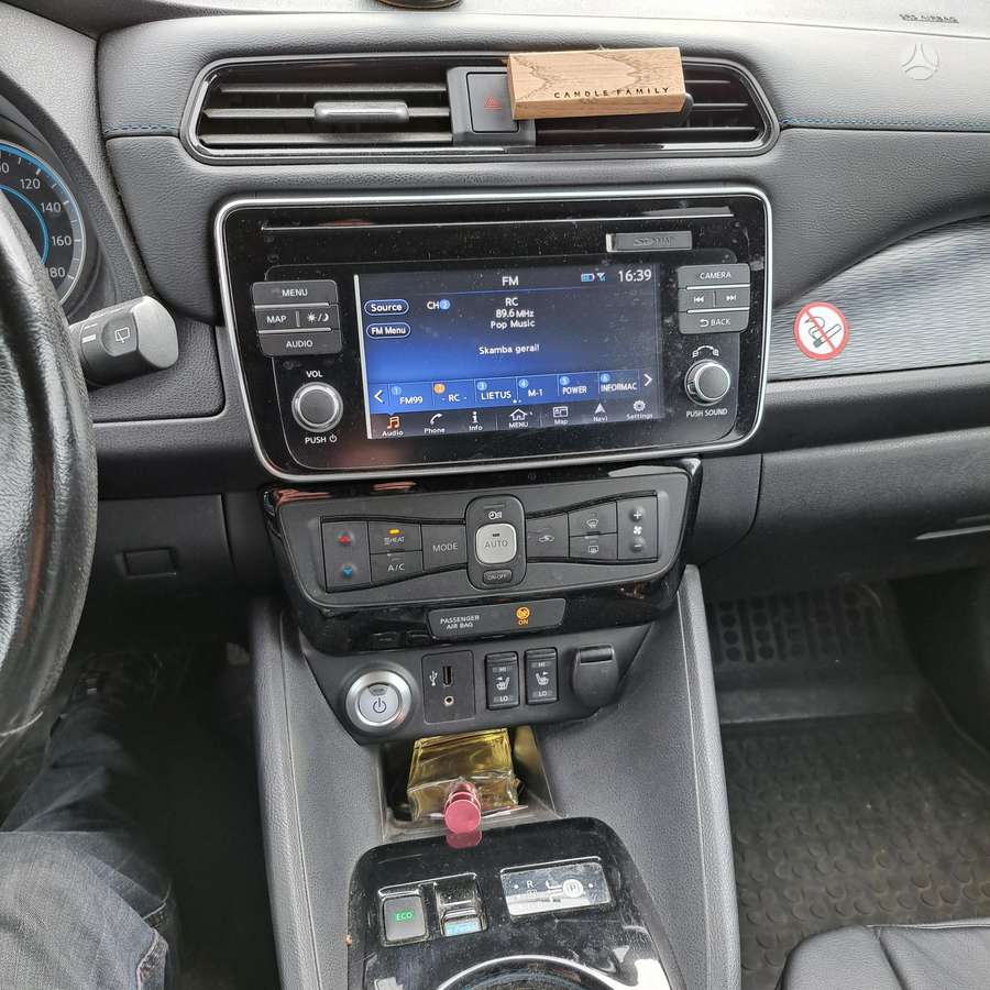 Nissan Leaf, 40 кВт·ч, Хэтчбек