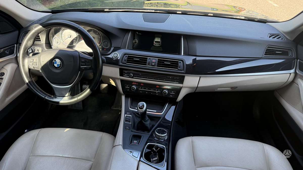 BMW 520, 2.0 l., wagon