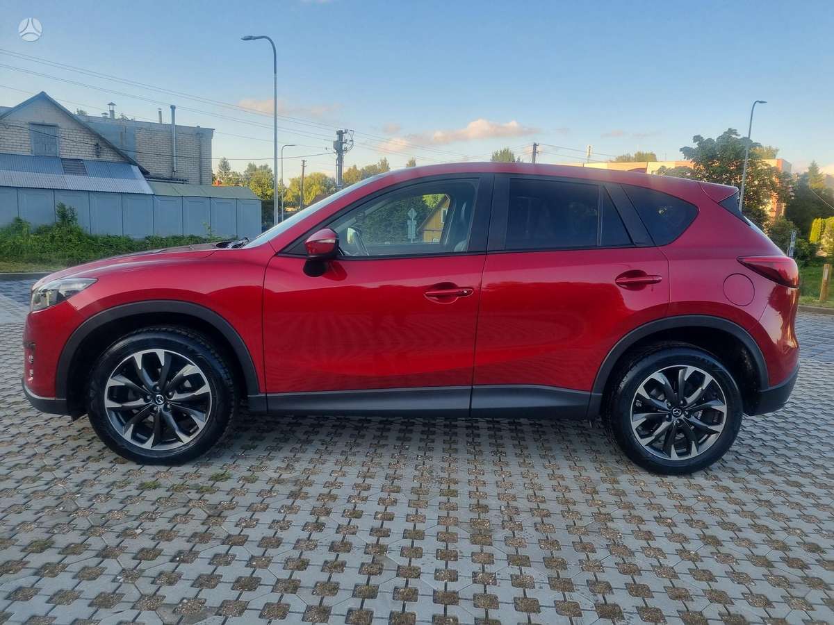 Mazda CX-5, 2.2 l., off-road / crossover