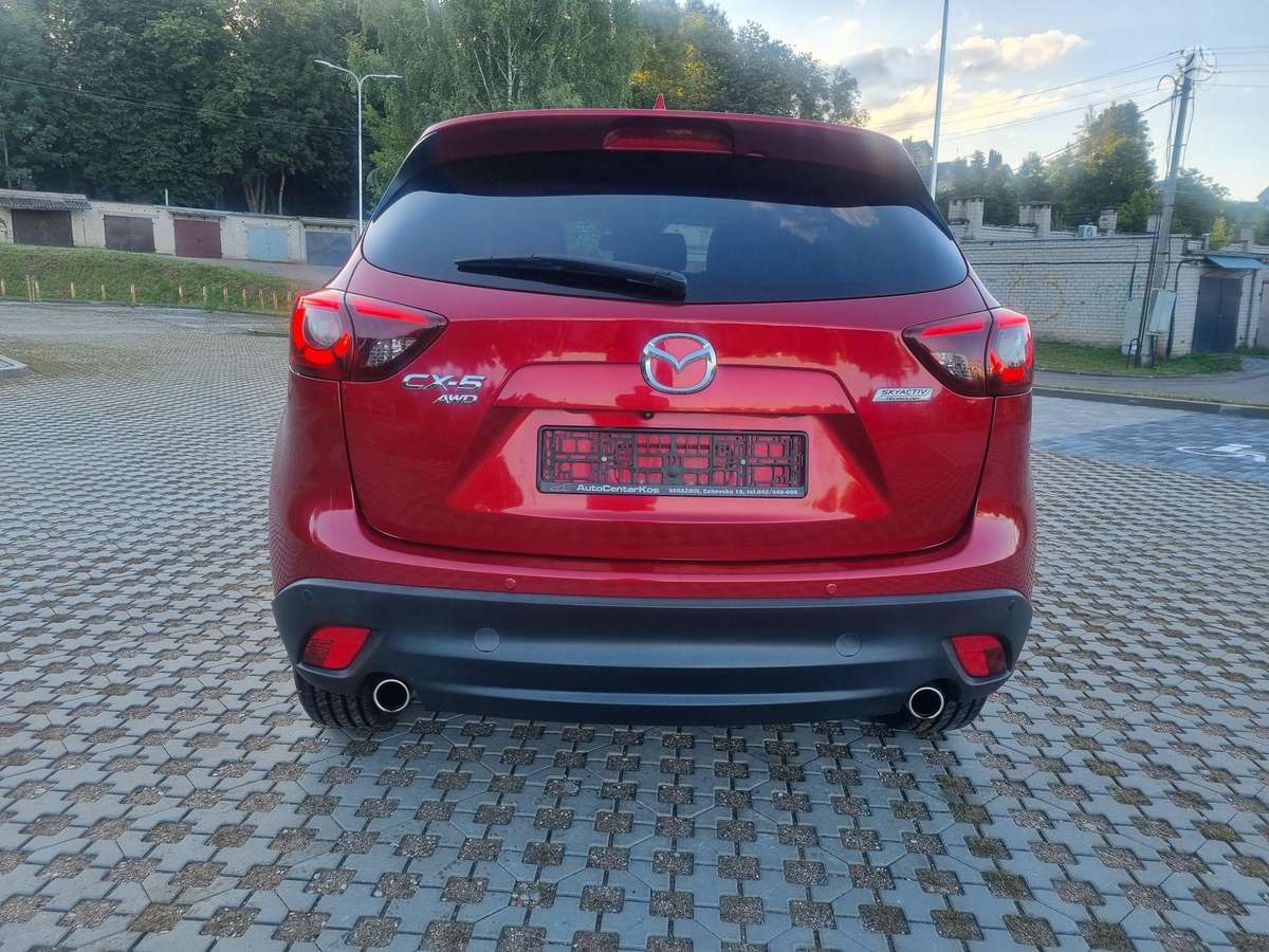 Mazda CX-5, 2.2 l., off-road / crossover