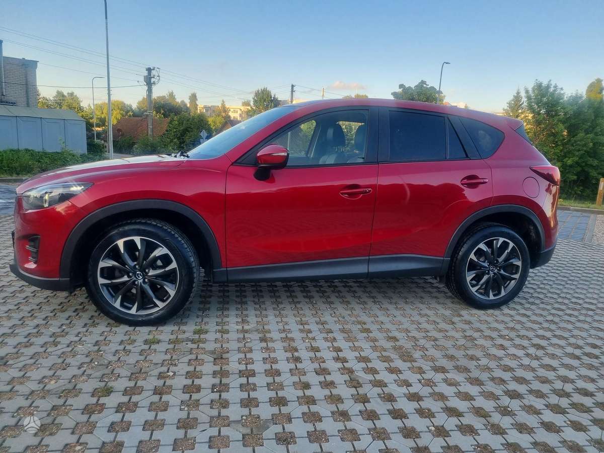Mazda CX-5, 2.2 l., off-road / crossover