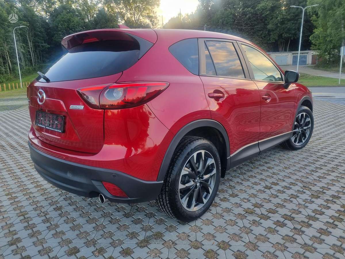 Mazda CX-5, 2.2 l., off-road / crossover