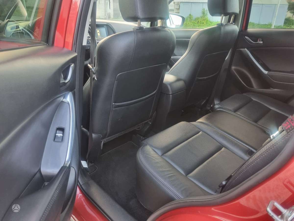 Mazda CX-5, 2.2 l., off-road / crossover