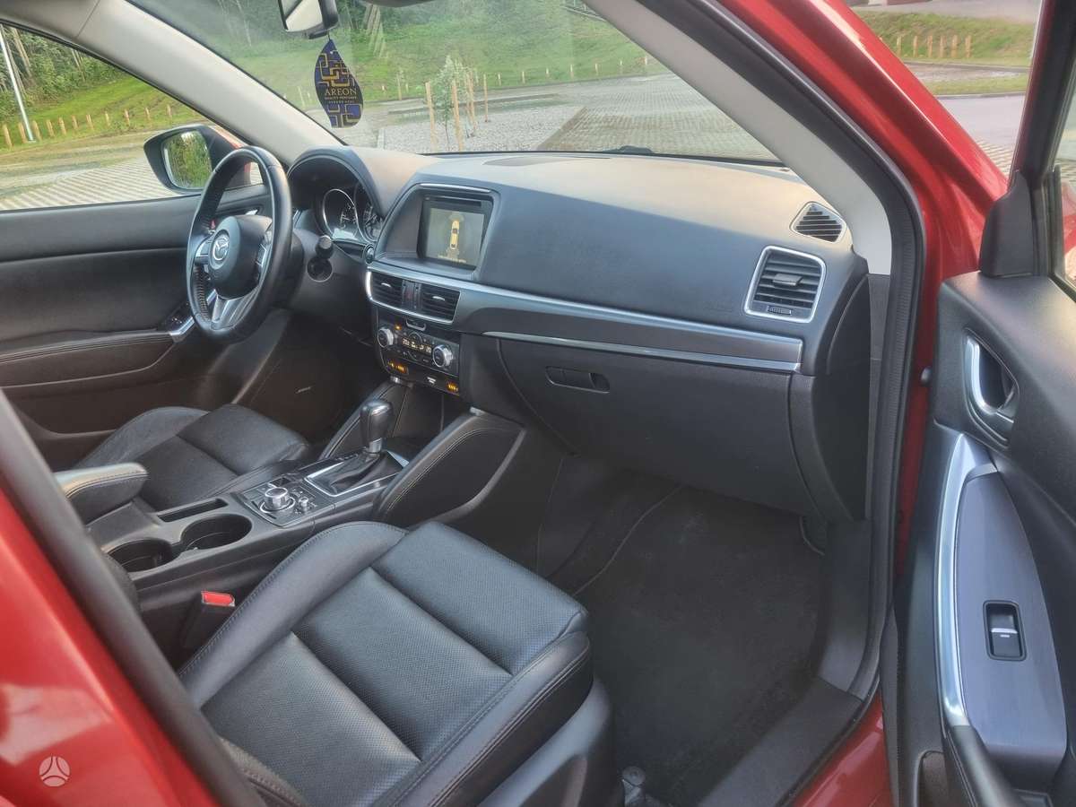 Mazda CX-5, 2.2 l., off-road / crossover