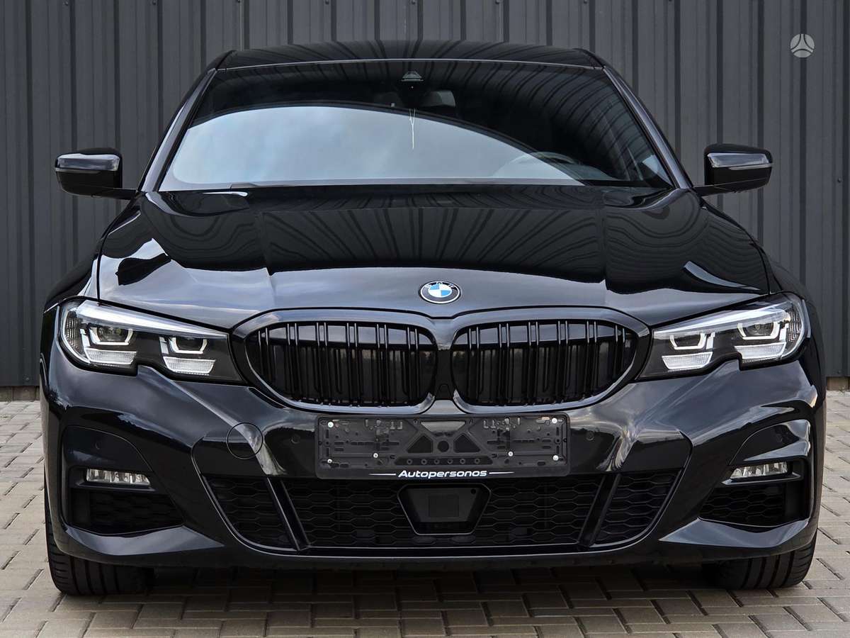 BMW 330, 3.0 l., Седан