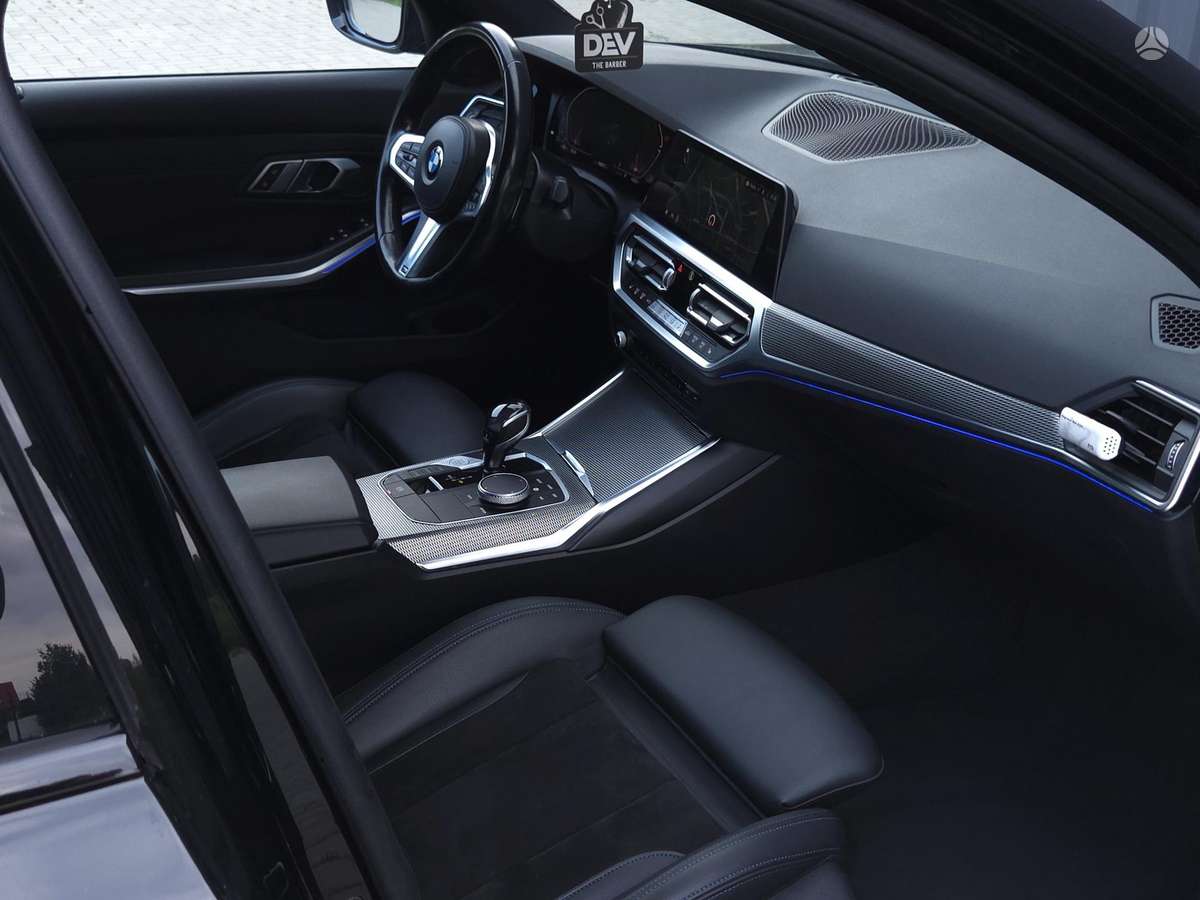 BMW 330, 3.0 l., Седан