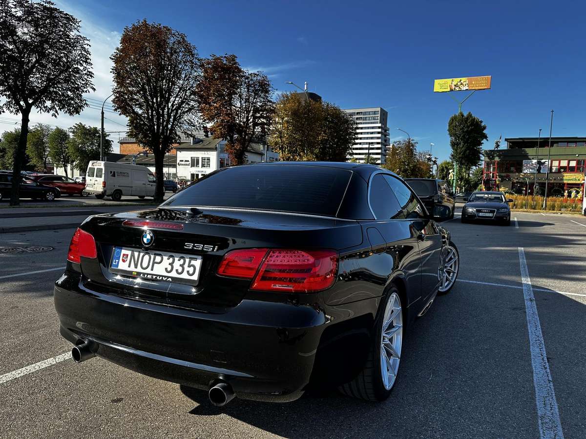 BMW 335, 3.0 l., Кабриолет