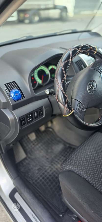 Toyota Corolla Verso - 6