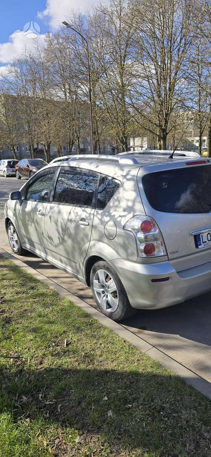 Toyota Corolla Verso - 12