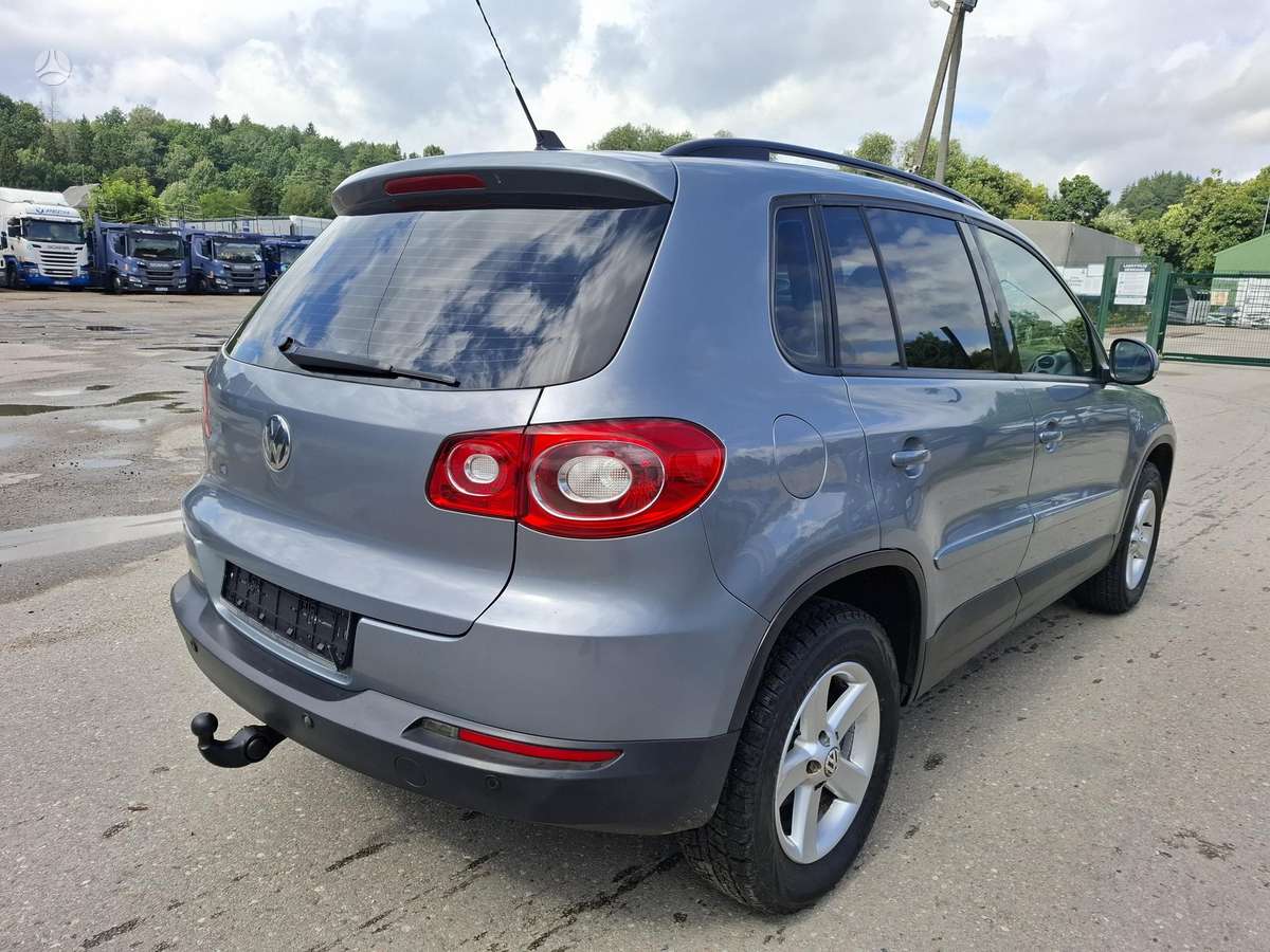 Volkswagen Tiguan - 3