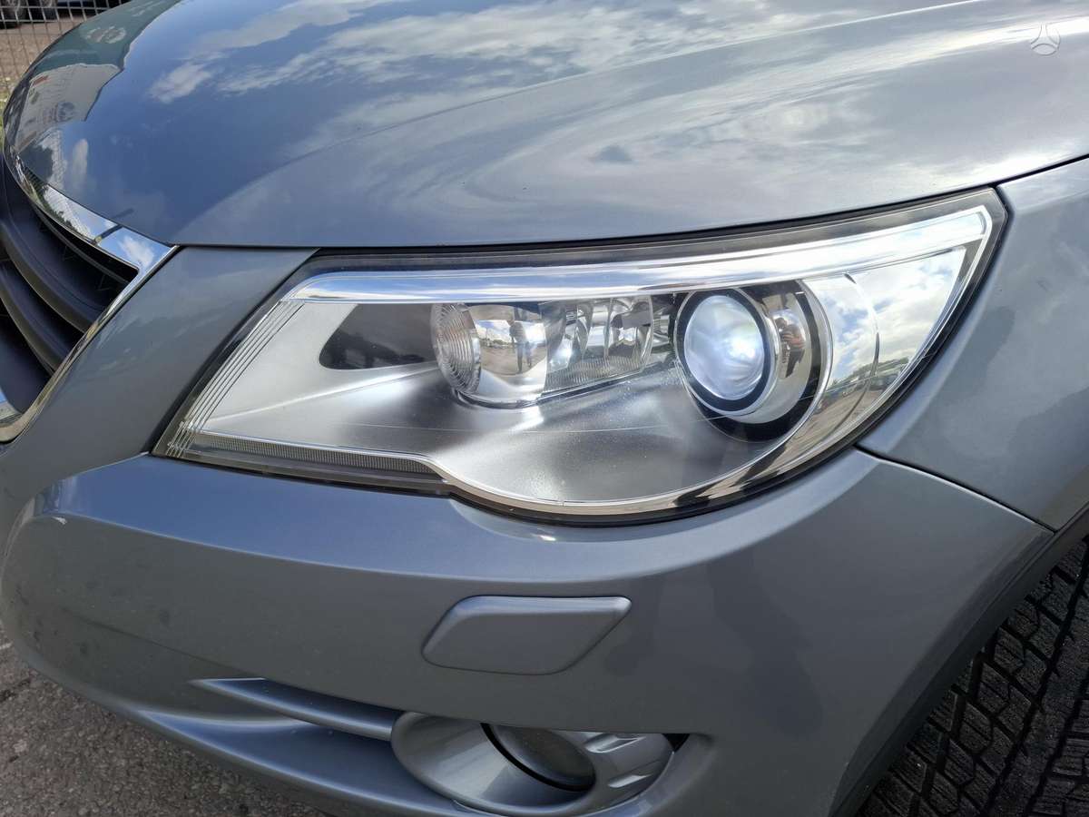 Volkswagen Tiguan - 5