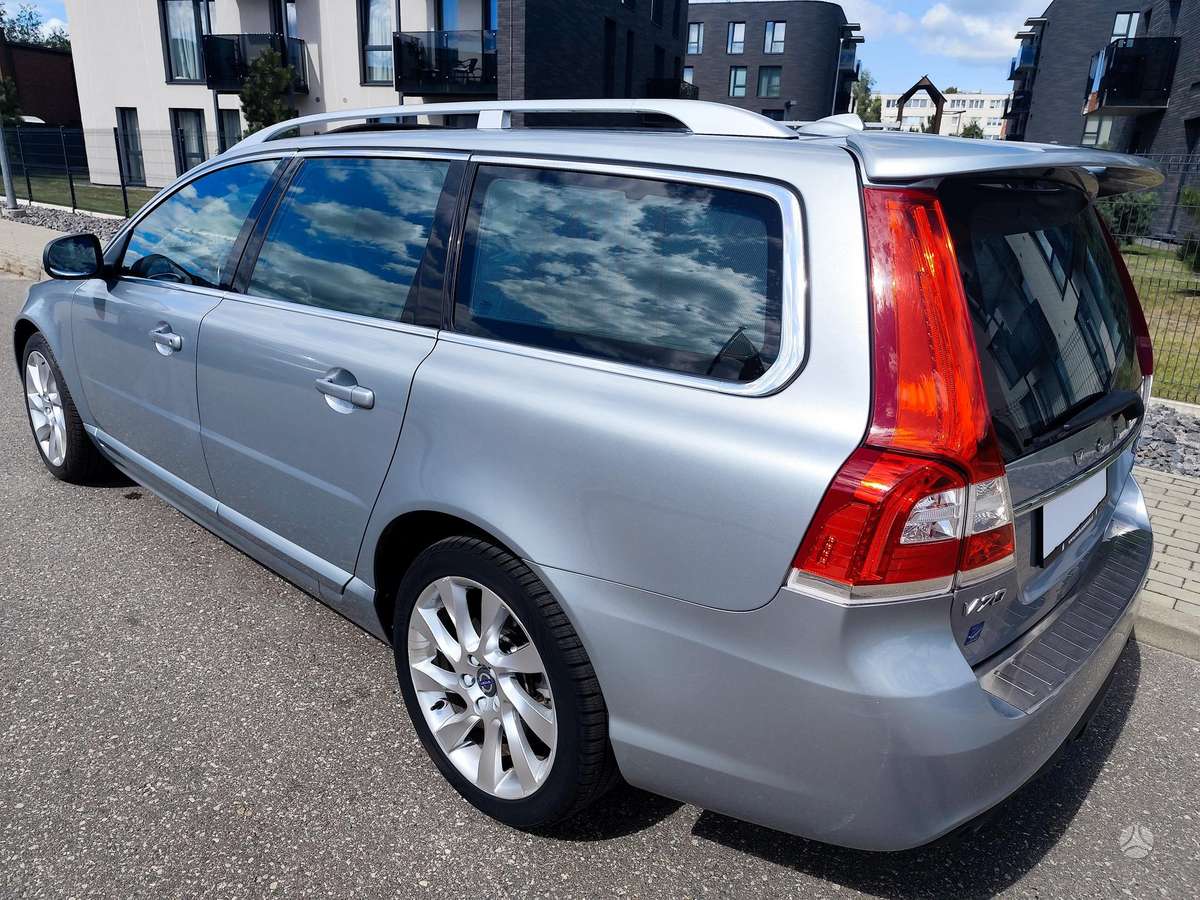 Volvo V70, 2.0 l., wagon
