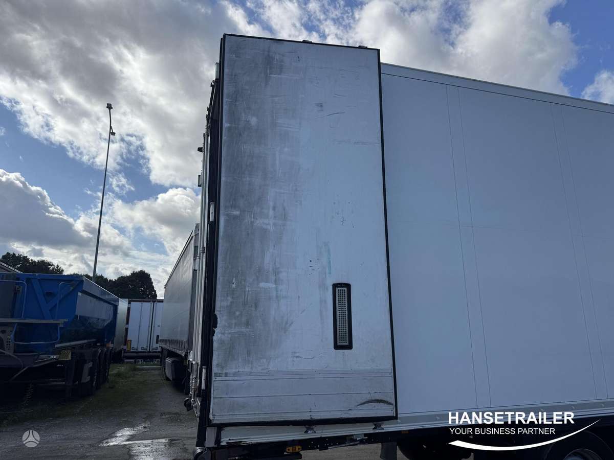 Schmitz SKO 24 Mega, refrigerated