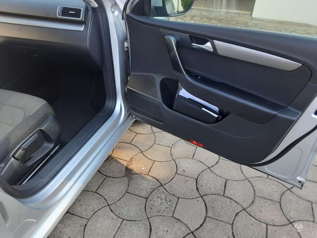 Volkswagen Passat, 2.0 l., Универсал